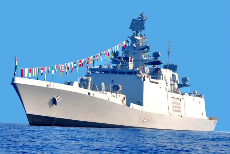 인도, "남중국해에 군함 4척 파견"...美 대중견제 공조 