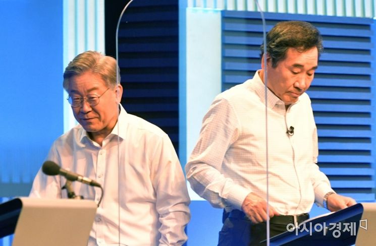 이재명 "사면 입장 바뀌는 분" vs 이낙연 "공직자 기준, 본인 음주운전에 적용할 생각은"