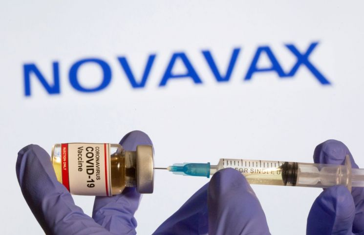 노바백스, 美 FDA 백신 사용신청 또다시 연기…"4분기 신청할 것" 