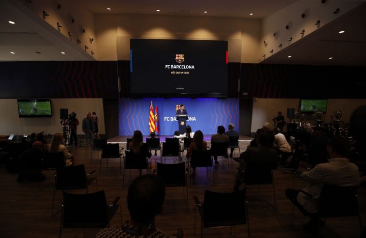 눈물 흘린 메시 "커리어에서 가장 힘든 순간"