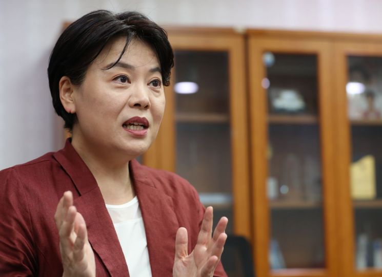 윤희숙, 이재명에 "이런 후보 처음 봐…지성 아닌 도덕성 문제"