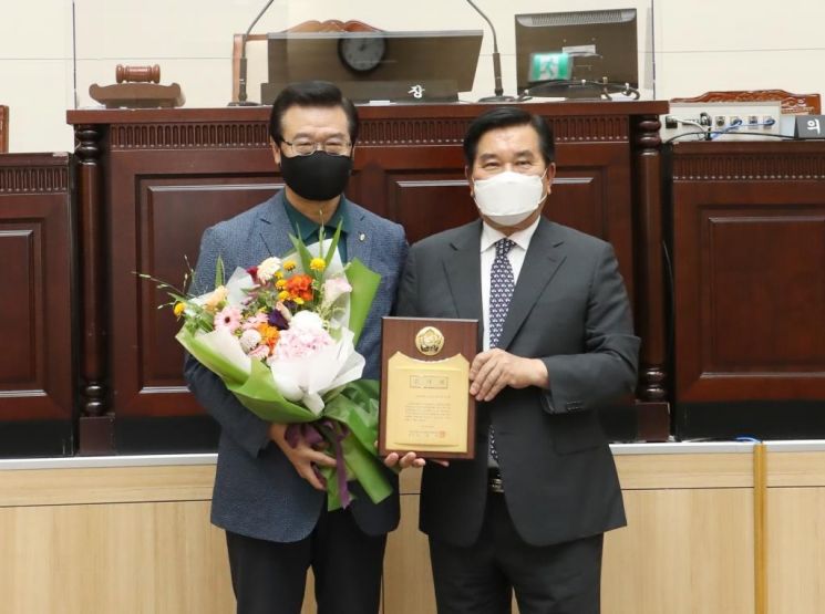 [포토]부민병원, 서울 강서구에 장학기금 5000만 원 기탁