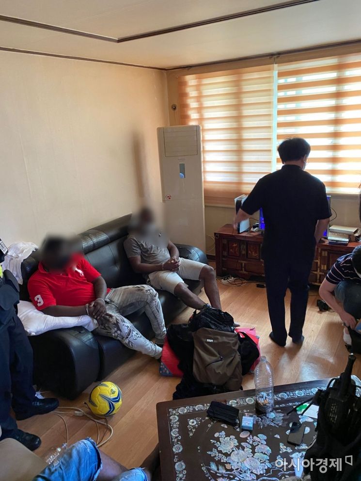 "한국 가면 같이 살자"‥ '연인 행세' 외국인 사기 일당 구속