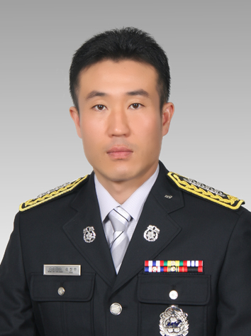 김정무 소방관, 신속한 심폐소생술로 익수자 생명 구해