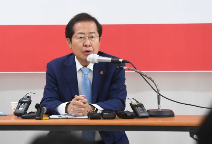 야권 대선주자인 홍준표 국민의힘 의원. [이미지출처=연합뉴스]