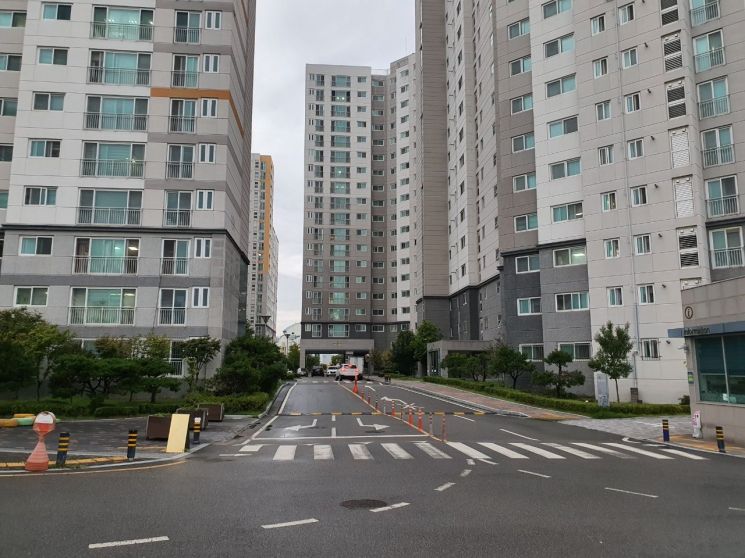 순천시 송보아파트, 우선분양대상과 부적격으로 달라진 이웃사촌 운명