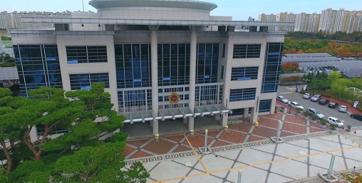 송지용 전북도의회 의장 잇단 폭언·갑질 ‘도마 위’