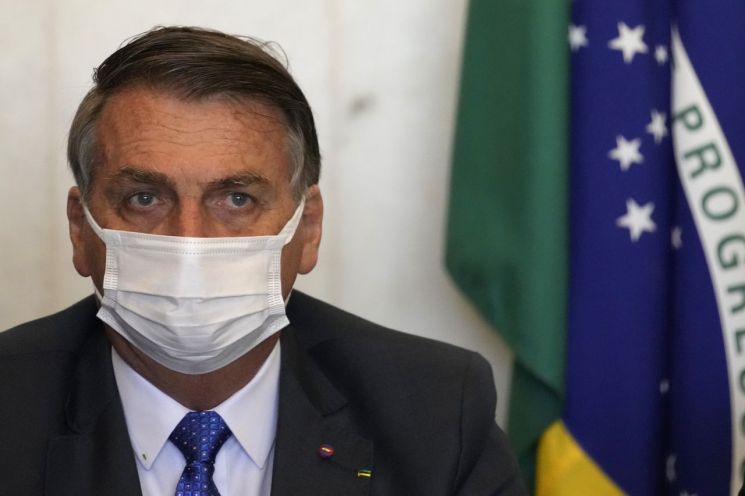 브라질 대통령 '코로나 부실대응' 살인죄 기소 위기