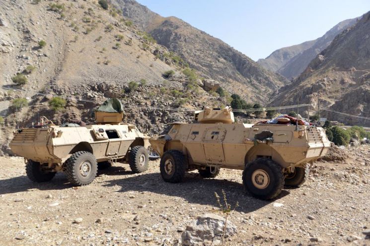 탈레반 "저항군 거점 판지시르 점령"…저항군 수뇌부는 탈출  