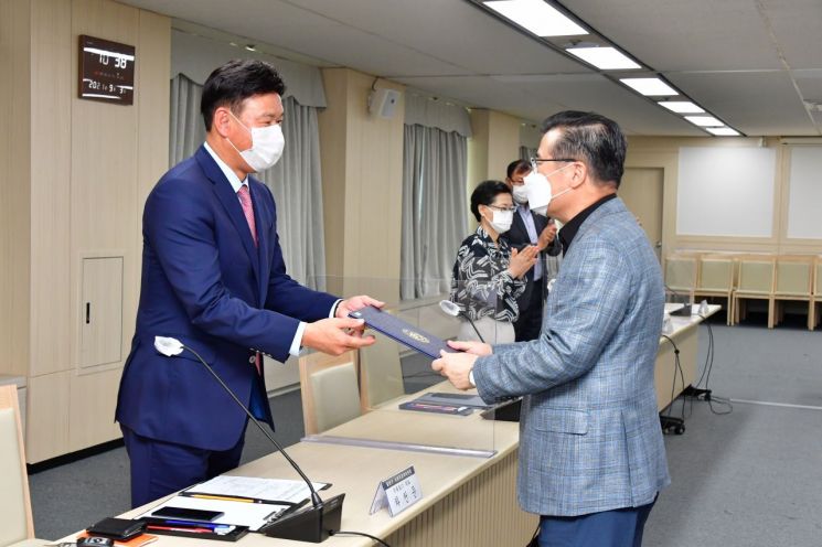 서대문구 독립공원서 '별 하나에 순간' 야외 전시회 개최 