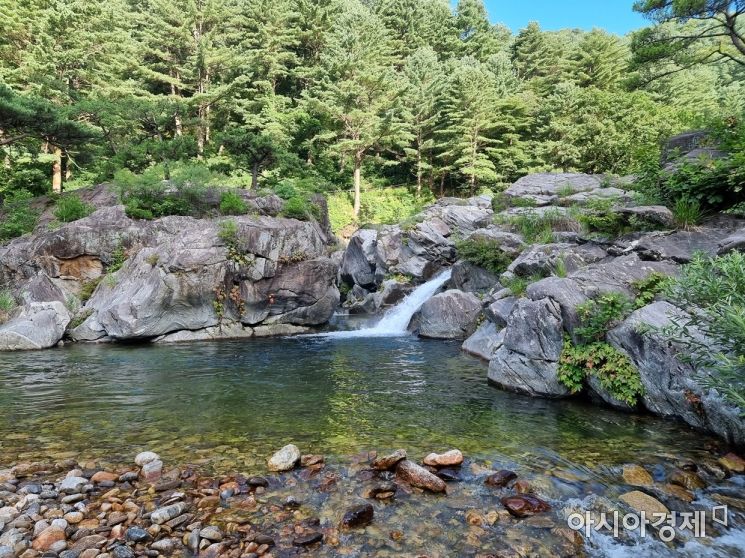 용추폭포 [경기도 제공]