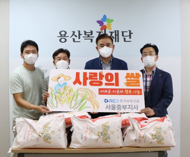 [포토]김수영 양천구청장 추석 맞이 삼계탕 나눔 행사 참석