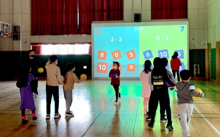 노원구 뛰노는 학교 VR스포츠 체험