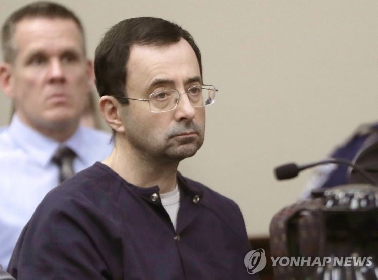 '美 체조여제' 눈물의 증언…"코치 성폭행, FBI가 방치했다"