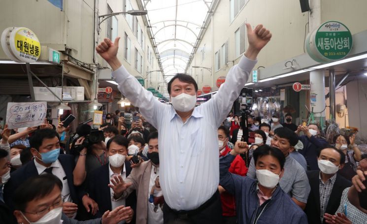 윤석열, 4주 만에 이재명 앞서…홍준표 주춤·이낙연 하락