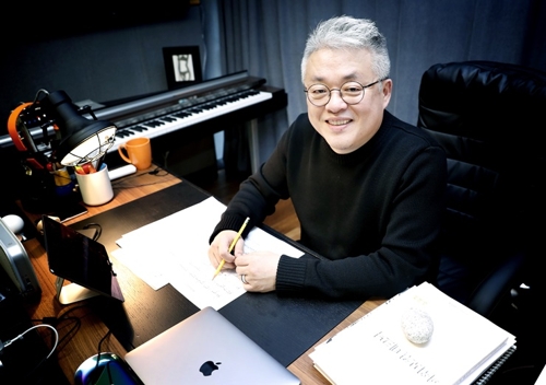 작곡가 김형석 "퇴직금 감당 못해 대리 없어질 듯"… 곽상도 子 '공개저격'