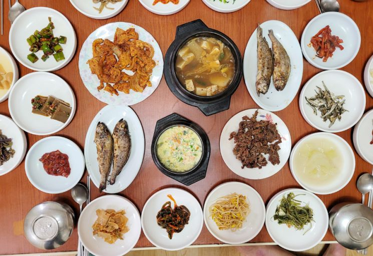 [조용준의 여행만리] 龍의 등을 타고 승천하듯…하늘길이 열렸다