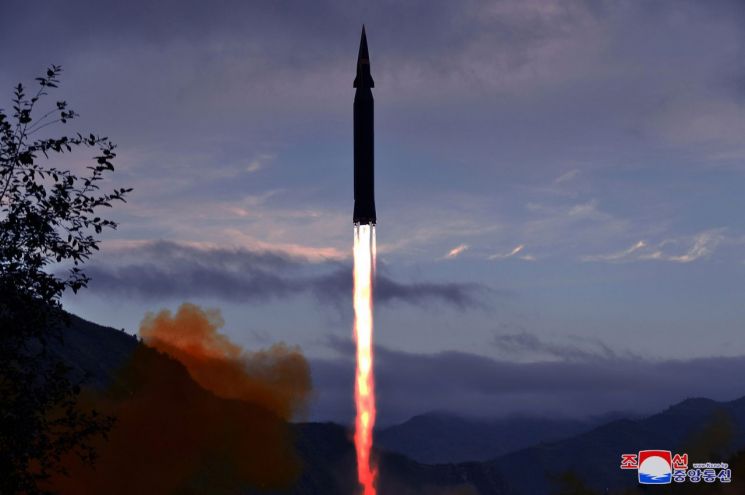 기시다 日총리 "北, 탄도미사일 2발 발사…매우 유감"