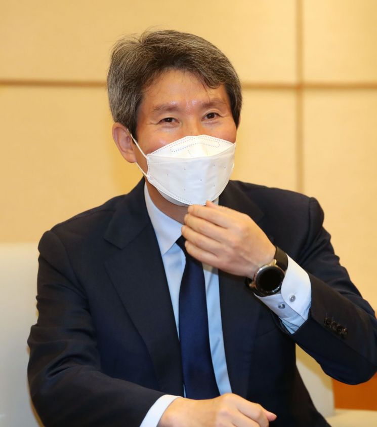 유럽 순방 마친 이인영 장관, 5일 귀국