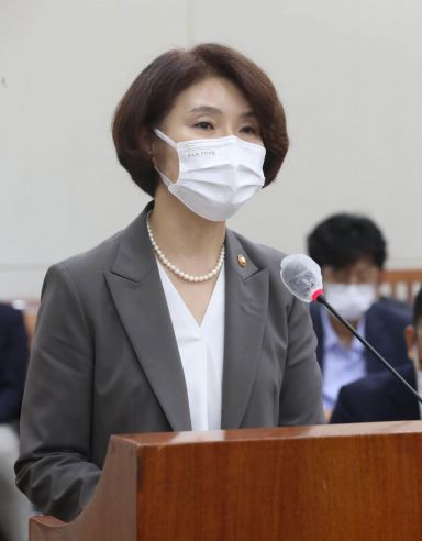 [2021 국감]한정애 "올해 안에 '2050 탄소중립 시나리오' 확정 할 것"