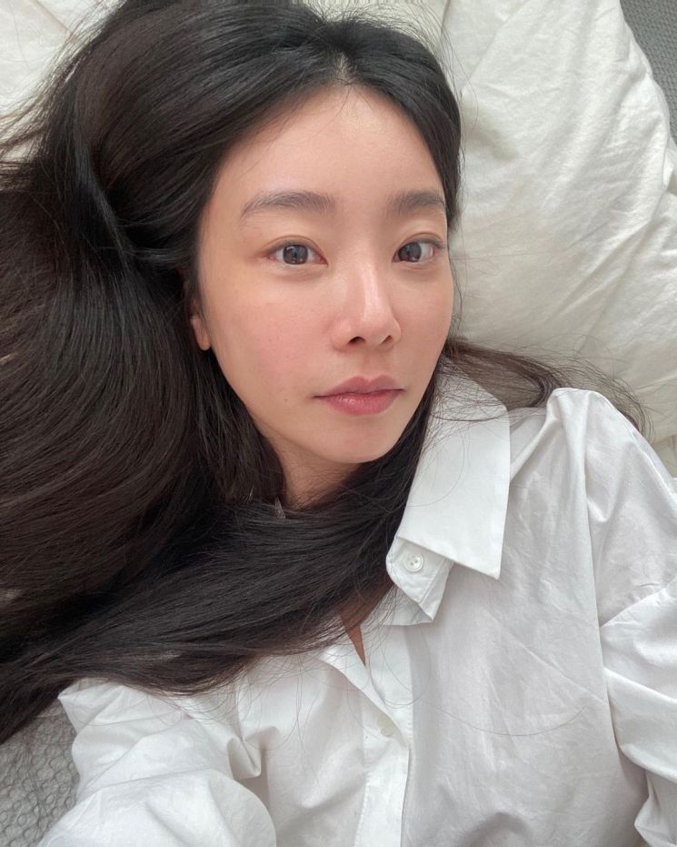 백신 후유증 호소하는 유명인들…"심장 무한 쿵덕거림…밤잠 설쳐"