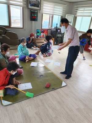 떴다방 피해 예방 홍보 및 순회 교육을 하고 있다. ⓒ 아시아경제