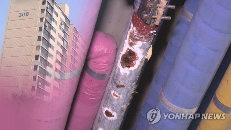 [단독]“물 새고 균열에 곰팡이까지” 늙어가는 아파트..누수 분쟁 4배 증가