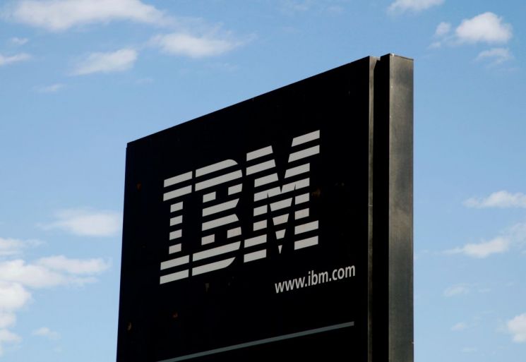IBM 3분기 실적 부진…매출 증가율 0.3% 불과