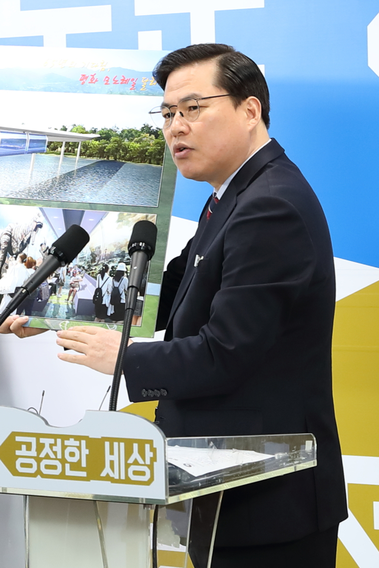 '대장동 핵심' 유동규 오늘 첫 재판… "피고인 신분 출석"