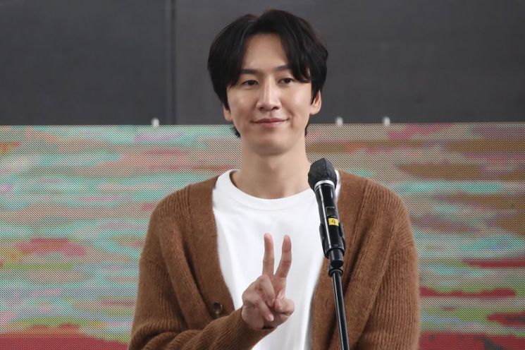 이광수·박희순 소속사 관계자, 부산영화제 참석 후 코로나 확진