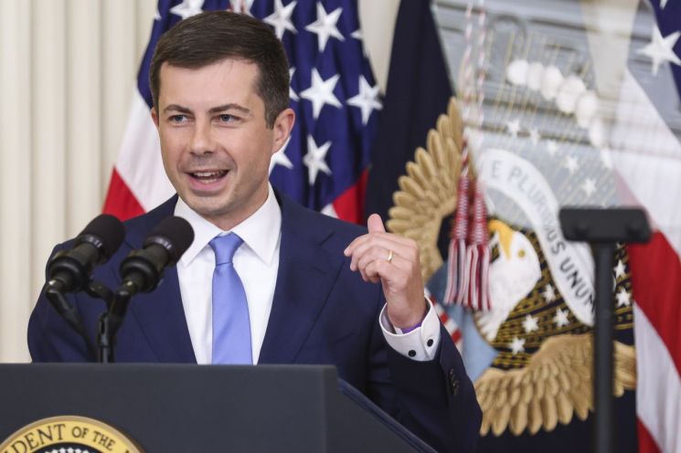 "美 내년 말까지 고물가 유지…공급망 혼란 2분기까지 지속"