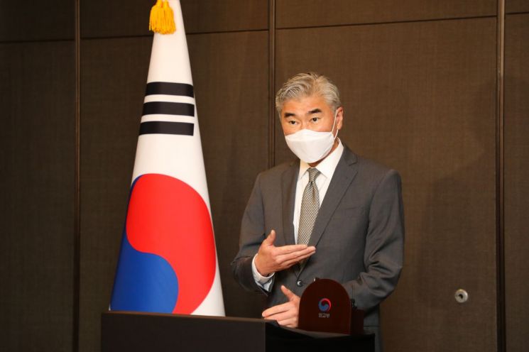 성 김 오늘 방한…北 미사일·종전선언 논의할 듯