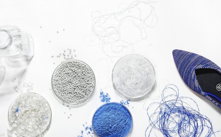 플라스틱으로 만든 신발…영국 왕자비도 사로잡은 브랜드 '로티스'[히든業스토리]