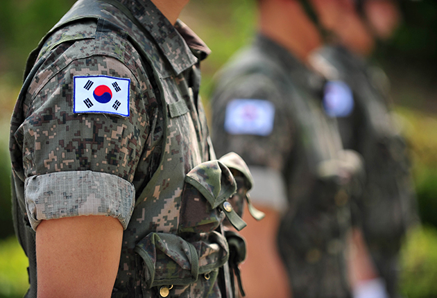 "마지막 잔 술 남겼다고…" 만취 중대장, 병사 얼굴에 소주 뿌리고 가혹행위