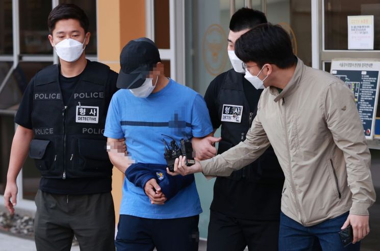 이혼 소송 중 장검으로 아내 살해한 40대에 무기징역 구형