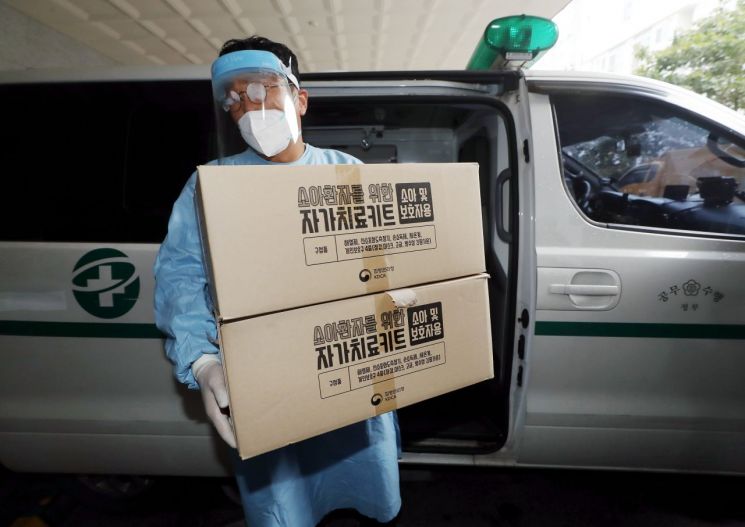 당국 "음성확인제 위한 PCR 검사, 현재 역량으로 감당 가능"… "보건소 업무 경감 노력할 것"