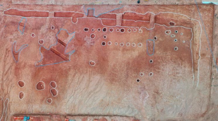 익산 쌍릉 관련 대형 건물터 유적 발견
