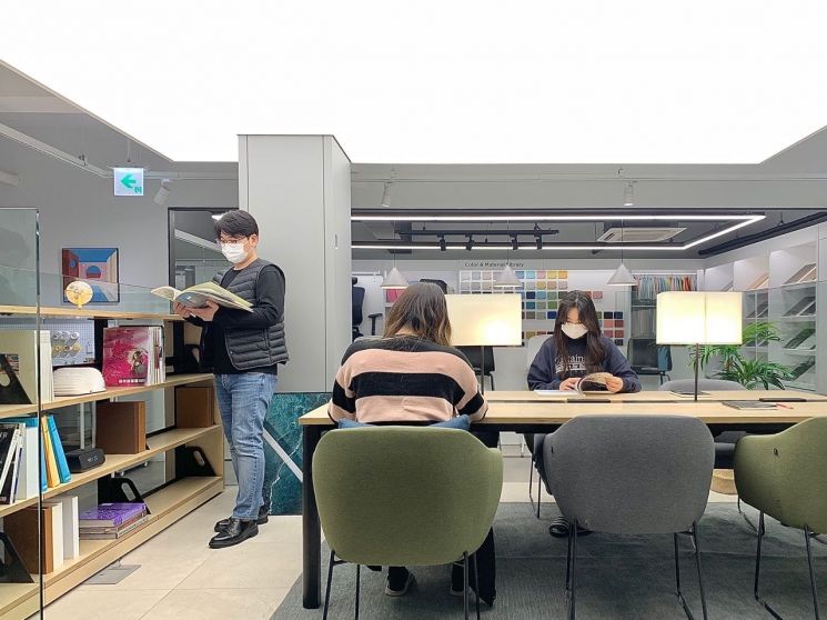 코아스,임직원 위한 도서관 개장