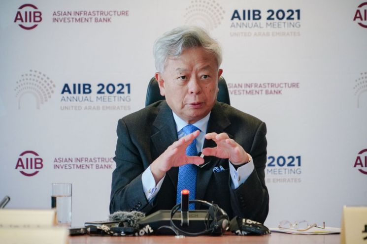 진리췬 AIIB 총재(사진=펑파이 캡처)