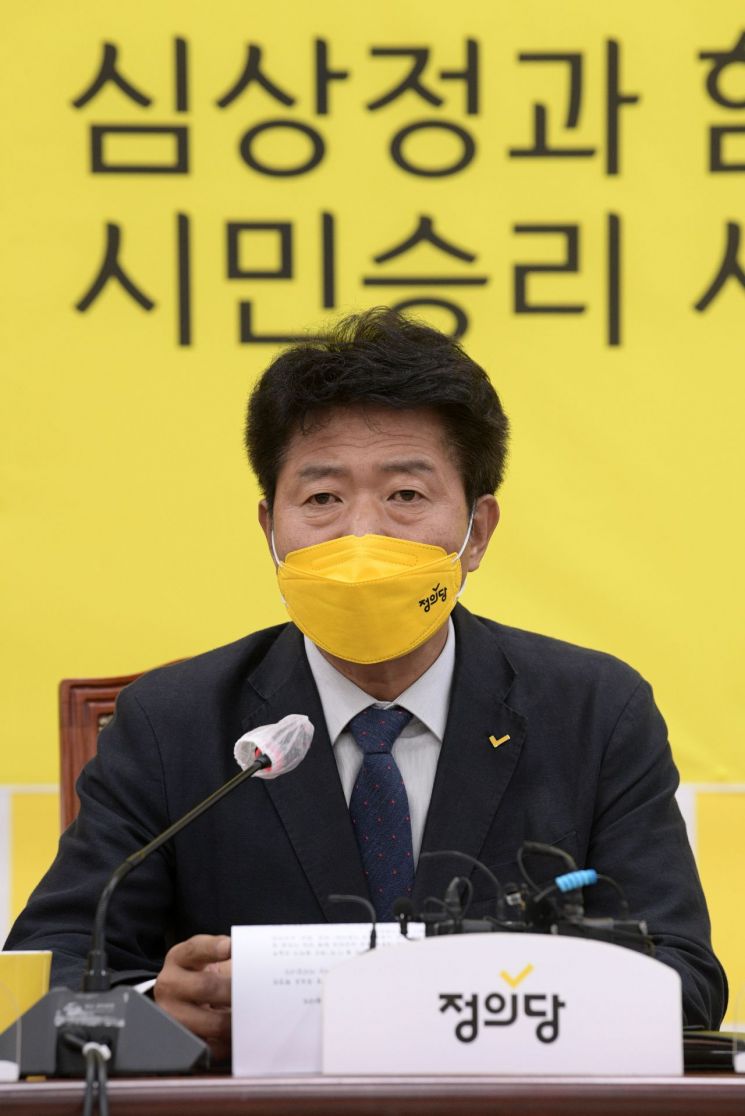 정의당 “이재명, '비천' 운운 감성팔이..속내는 허물 감추기”