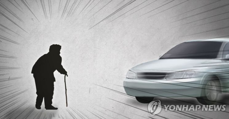 [르포]"절반 왔는데 벌써 빨간불…목숨 걸고 건너야" 횡단보도 두려운 노인들(종합)
