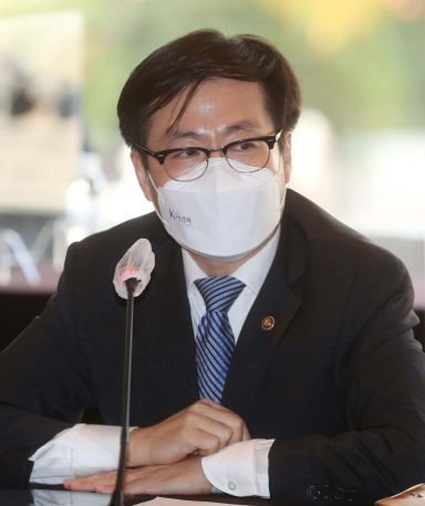 산업부·코트라, 글로벌 공급망 점검회의서 '핵심품목 모니터링·물류난 해소방안' 논의