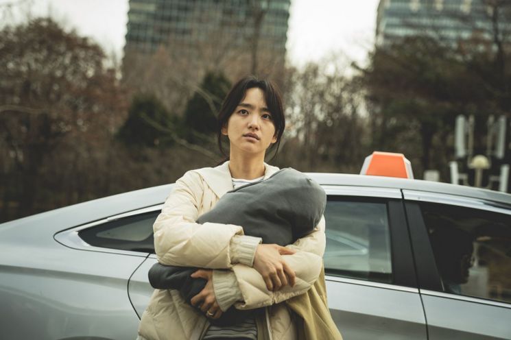 [이종길의 영화읽기]생지옥 탈출에 필요한 이성과 사랑
