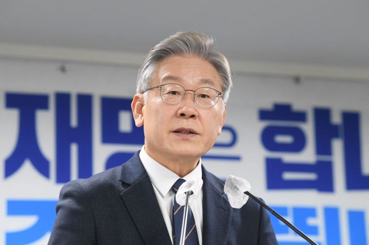 '인권변호사'라더니‥ 이재명, '잔혹살해·조폭사건' 변호 이력 논란