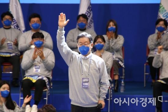 '2030세대 선대위원장 전면 포진' 민주당 광주선대위 출범