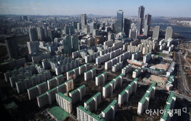 전국 주택거래 꽁꽁…한달새 서울 15%, 지방 2.5% 감소