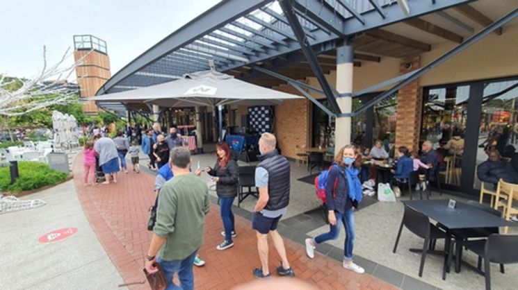 오미크론 발원지 남아공 하루 1만명 확진…감염재생산 역대 최고