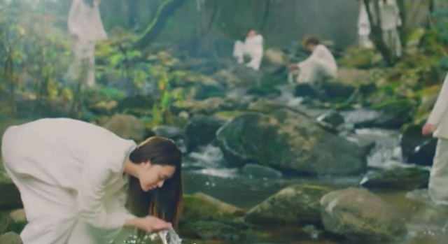 "젖소로 변한 여자들"…잇따른 여성 모욕 광고 '공분'