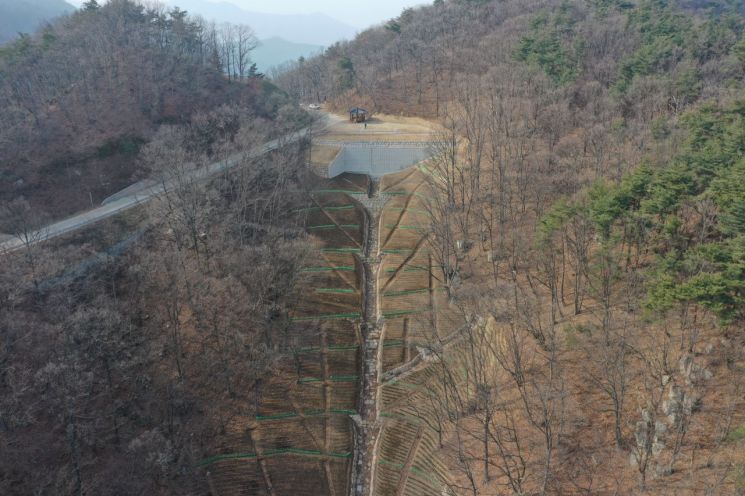 태풍이 무너뜨린 비탈, 지금은? … 경북도 산림환경연구원, 산사태 복구 마침표