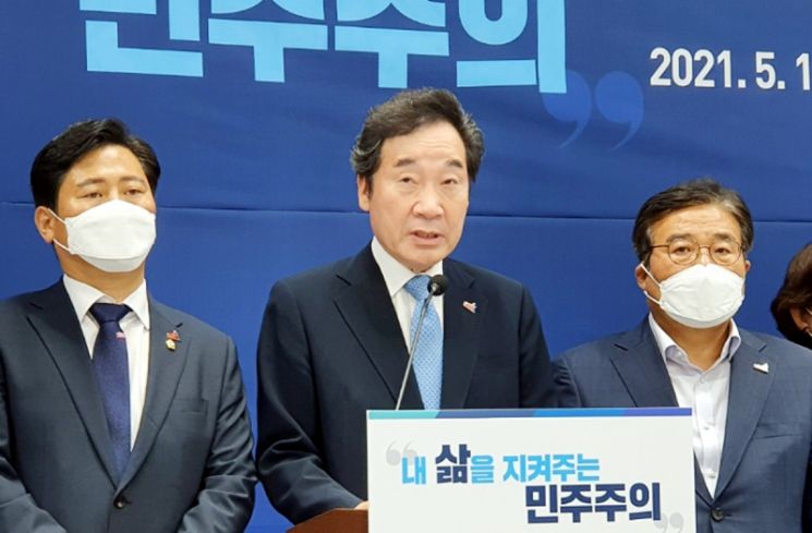 "국민통합 위한 결단 요청" 안철수, 문 대통령에 '이명박·박근혜 석방' 촉구